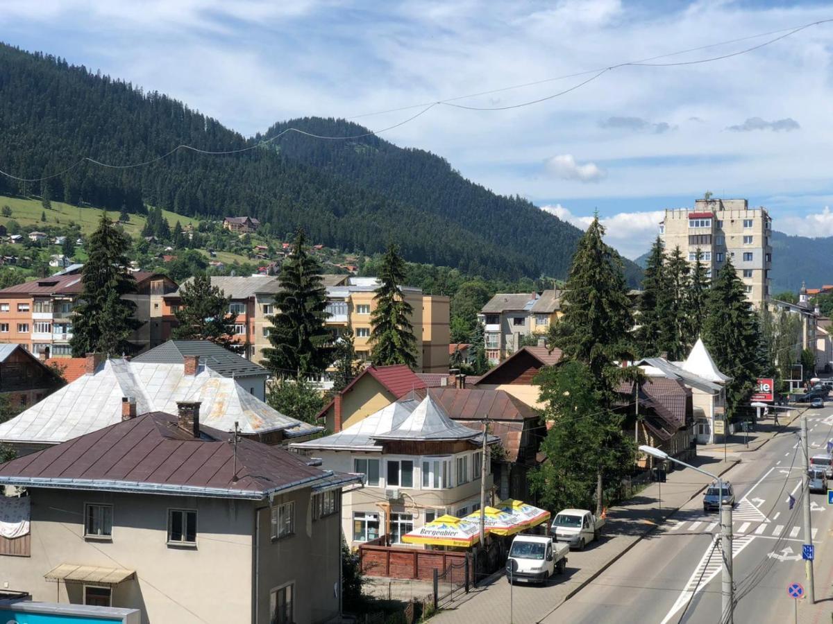 Bucovina View Apartment Campulung Moldovenesc Bagian luar foto