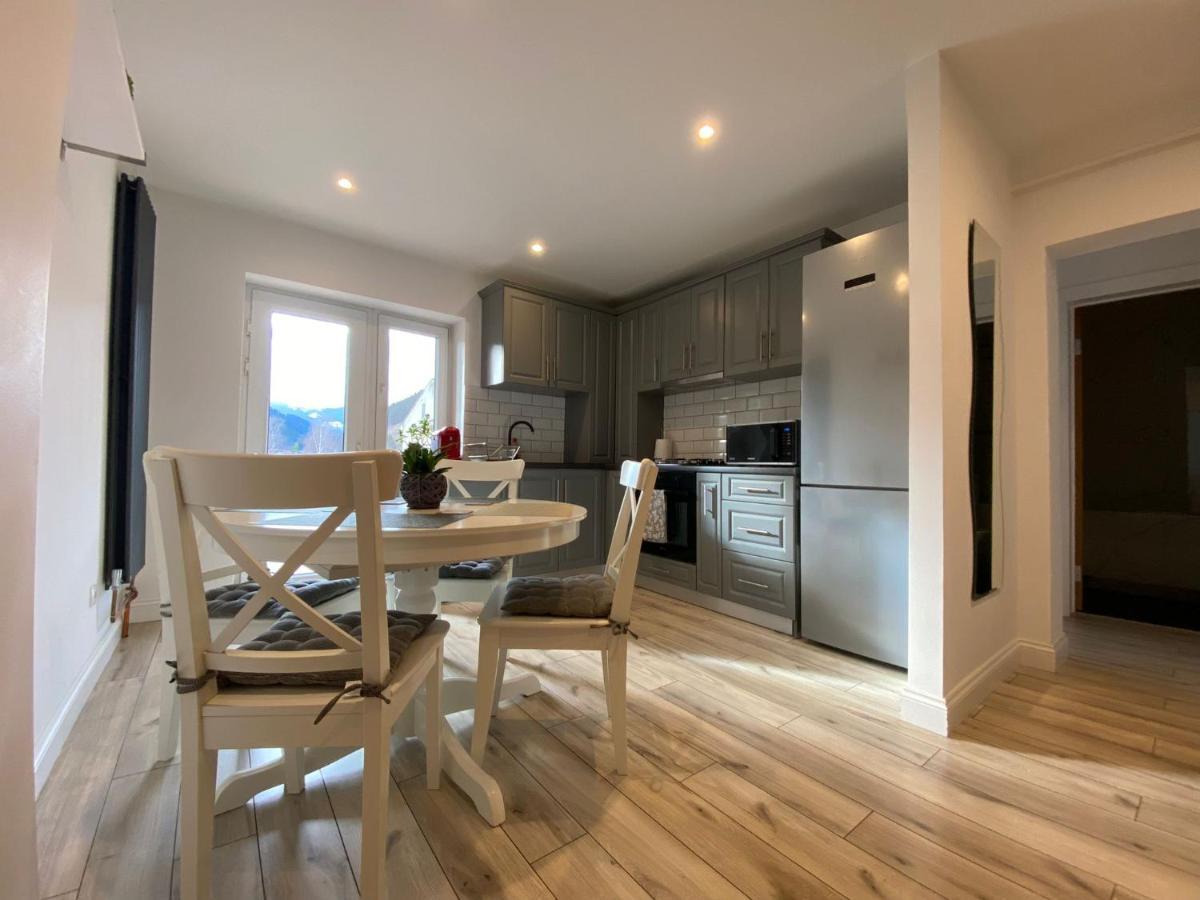 Bucovina View Apartment Campulung Moldovenesc Bagian luar foto