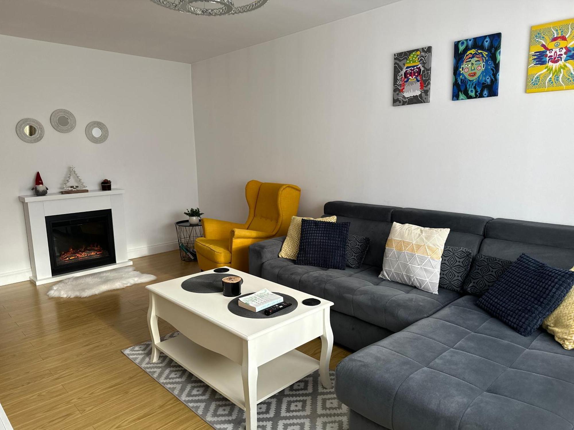 Bucovina View Apartment Campulung Moldovenesc Bagian luar foto