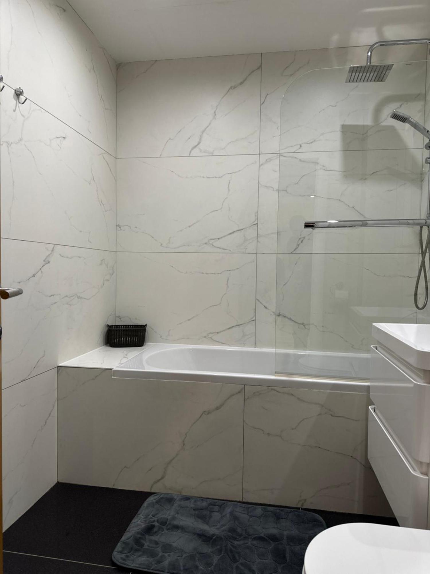 Bucovina View Apartment Campulung Moldovenesc Bagian luar foto
