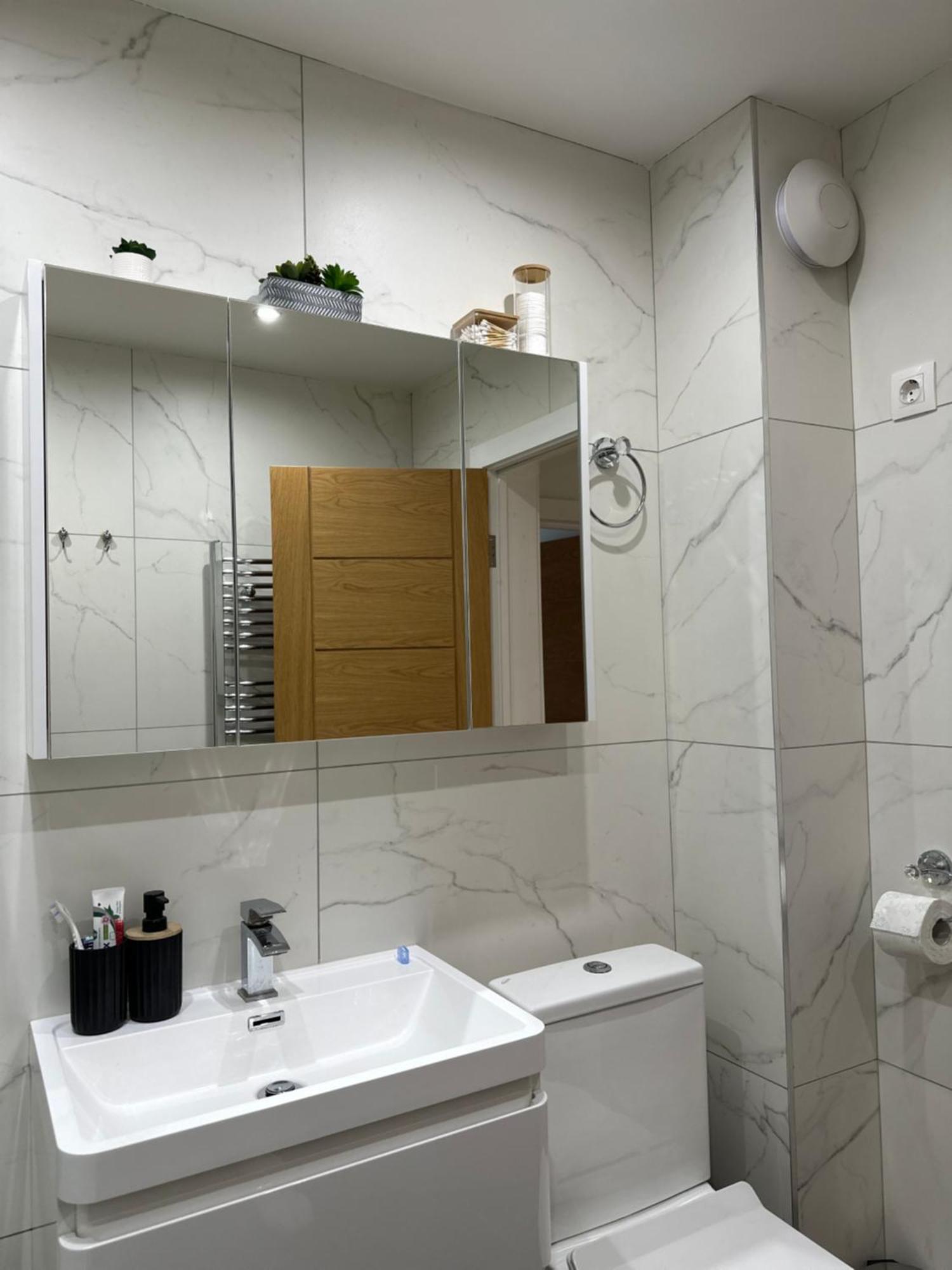 Bucovina View Apartment Campulung Moldovenesc Bagian luar foto